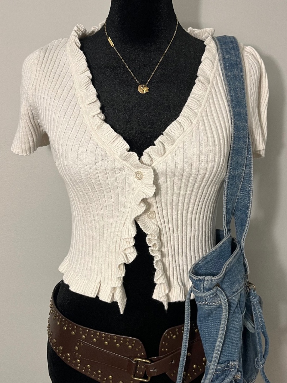 Aeropostale Cream Knit Blouse Size XS